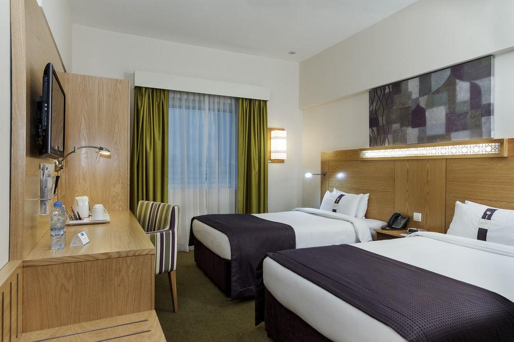Holiday Inn Express Dubai Safa Park, An Ihg Hotel Экстерьер фото